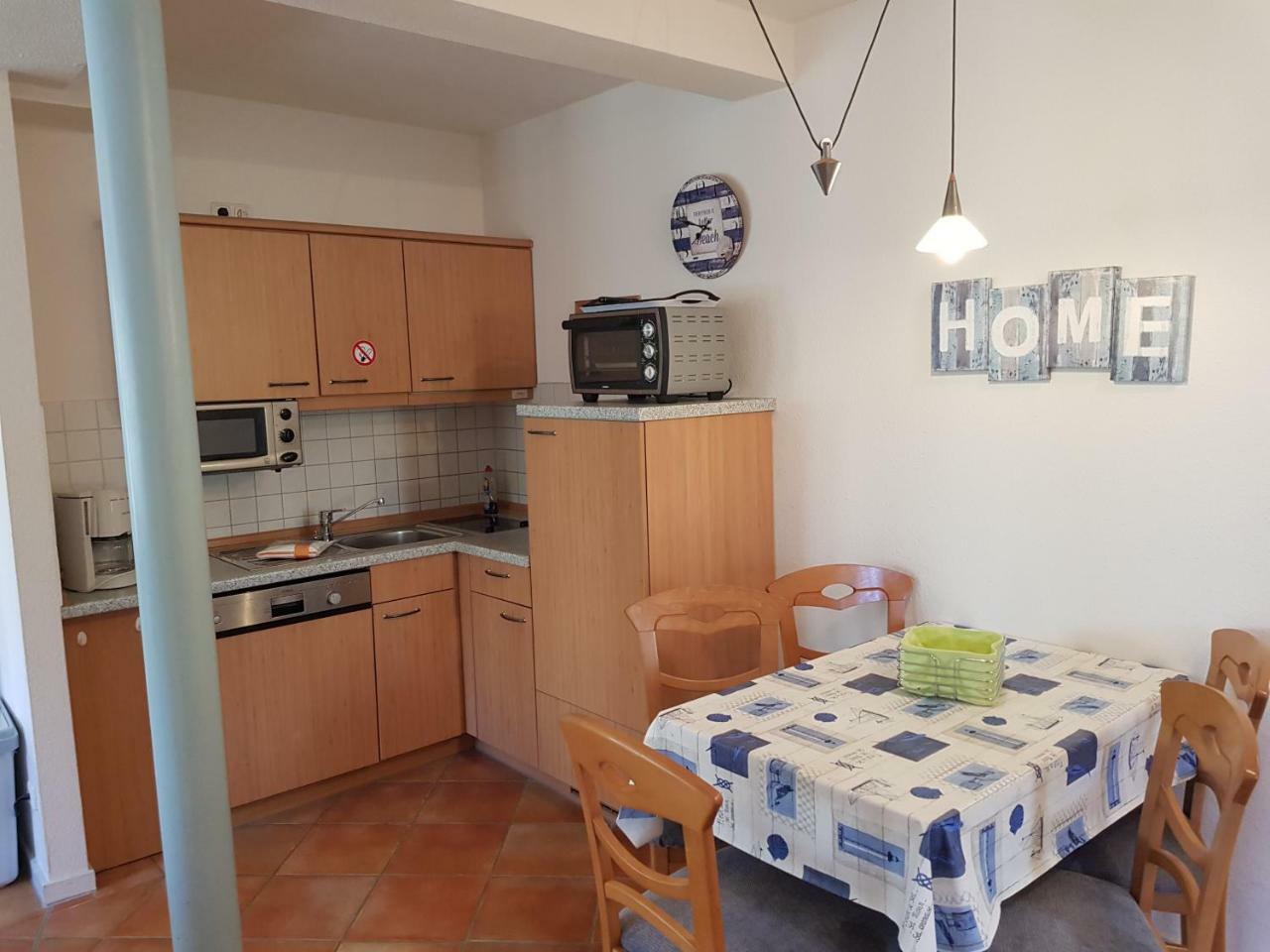 Ferienwohnung 4 Im Haus Am See Mit Wintergarten Und Terrasse Seedorf  Quarto foto