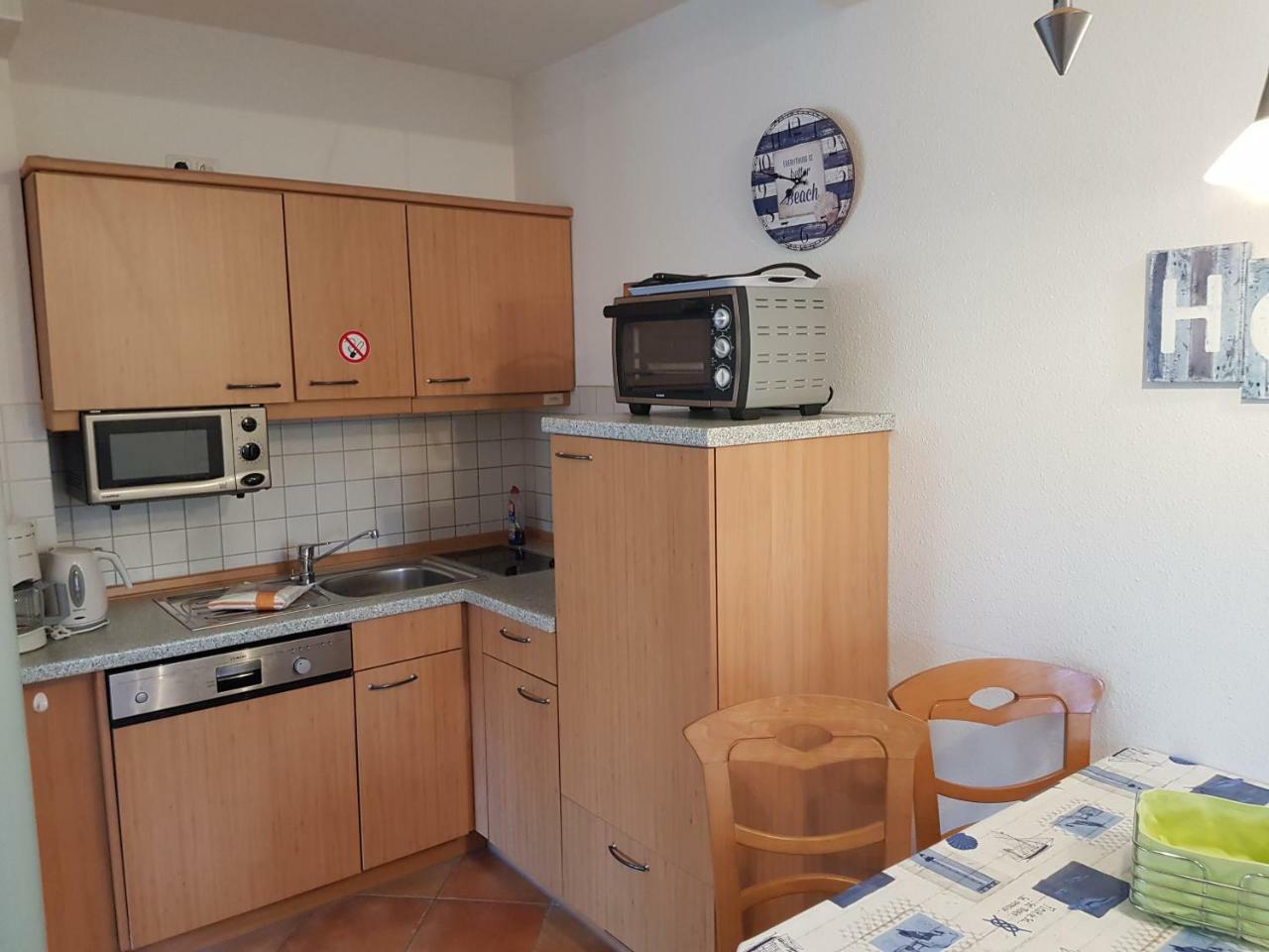 Ferienwohnung 4 Im Haus Am See Mit Wintergarten Und Terrasse Seedorf  Quarto foto