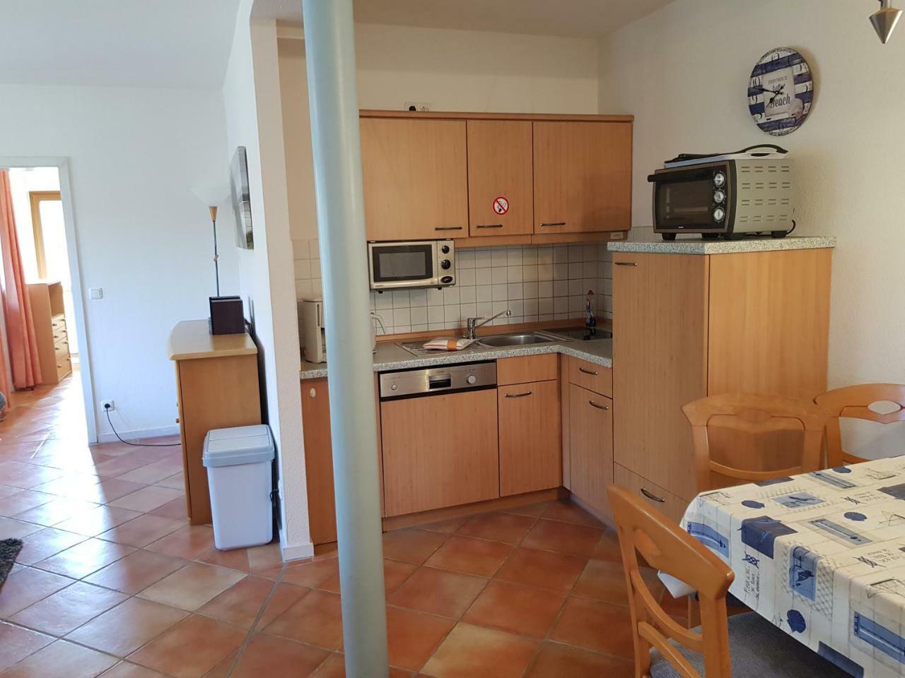 Ferienwohnung 4 Im Haus Am See Mit Wintergarten Und Terrasse Seedorf  Quarto foto